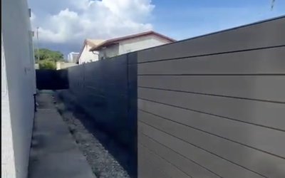 Modern Full-Privacy Horizontal Aluminum Fence & Custom Gate