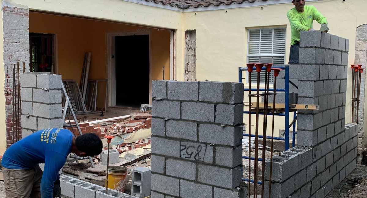 How to Ensure a Smooth Home Expansion Project?